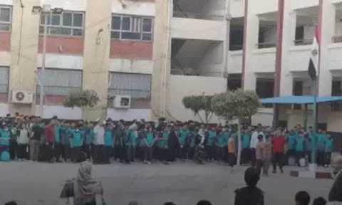 أولياء الأمور يكشفون تفاصيل صادمة بعد واقعة تحرش عامل بـ 4 أطفال داخل أحدي المدارس الدولية بالإسكندرية