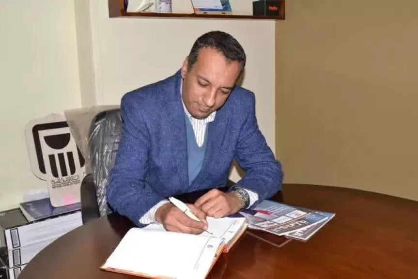 الكاتب الصحفي ياسر السجان