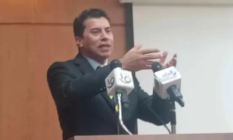 وزير الرياضة