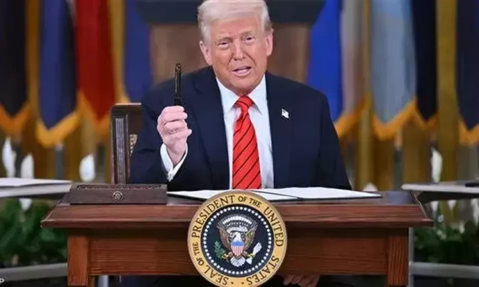 الرئيس الأمريكي دونالد ترامب