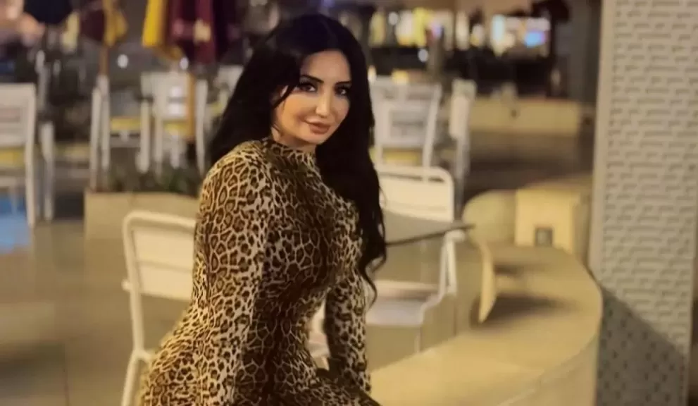 الكاتبة والمحررة الإعلامية الدكتورة دينا المصري