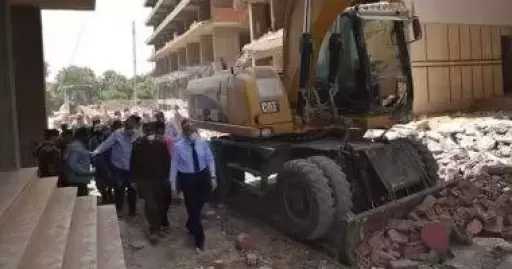 تشميع 5 محلات لإشغال الطريق وإزالة 6 أكشاك ورفع 5 تند صاج بالبحيرة