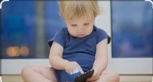 أضرار الشاشات على الأطفال: و التأثيرات الصحية والمعرفية والسلوكية أضرار الشاشات على الأطفال: و التأثيرات الصحية والمعرفية والسلوكية