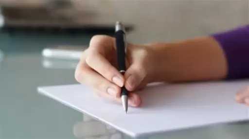 مقدمة وخاتمة إنجليزي تنفع لأي موضوع لطلاب الشهادة الإعدادية 2026