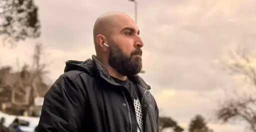 كيف تحولت صناعة المحتوى إلى منصة لدعم المشاريع العربية؟ أمين شعار (الحربوء) نموذجًا