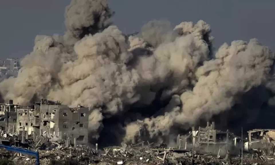 31 شهيدًا جراء غارات الاحتلال على غزة منذ فجر اليوم