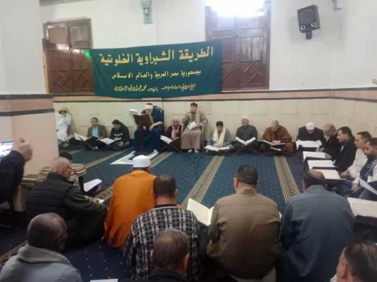 بسورة يس والدعاء لمصر ورئيسها.. الشبراوية تحتفل بليلة النصف من شعبان