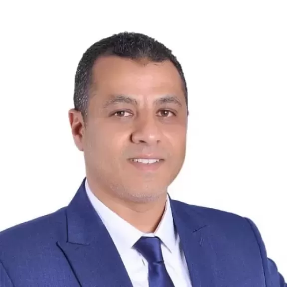 الكاتب الصحفي أحمد صلاح 