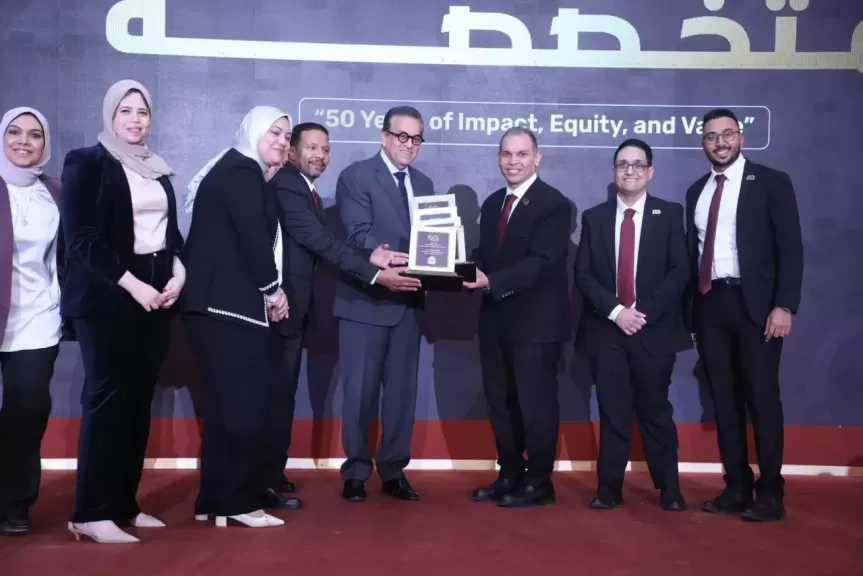 خالد عبدالغفار: «لا استثناءات… حتى لابني» وسيتم ضم هيئة الرعايه للجنه التنسيقيه للتأمين الصحى