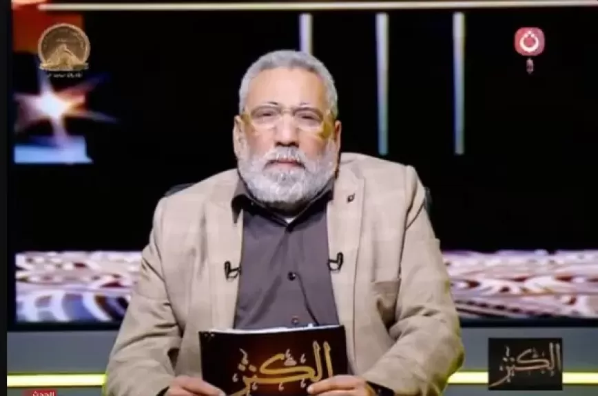 الإعلامي أشرف محمود