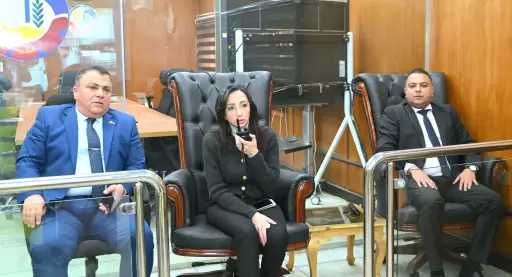 من غرفة التحكم والسيطرة.. محافظ البحيرة تتابع على مدار الساعة انتظام العمل بمحطات الوقود ومواقف السيارات