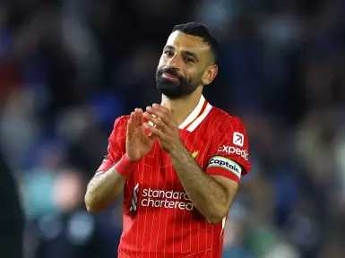 محمد صلاح يقود ليفربول أمام توتنهام في قمة مرتقبة بالدوري الإنجليزي
