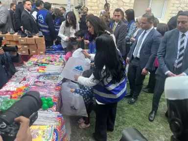 بمشاركة وزيرة التضامن وفنانين.. «راعي مصر» توزع الملابس والهدايا على الأطفال والأسر الأولى بالرعاية