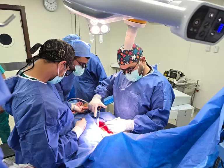 نجاح جراحة قلب مفتوح معقدة لمريض فشل كلوي بمستشفى طامية