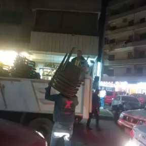 حملات مكثفة لرفع الإشغالات بدمنهور تُسفر عن إزالة 521 حالة و46 حاجزًا مخالفًا