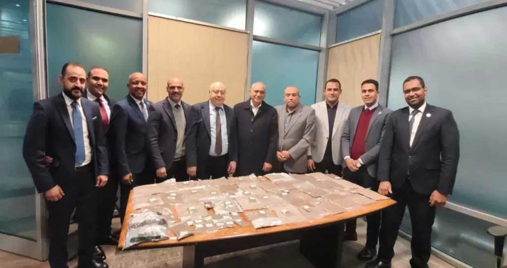 ضربة موجعة لتجار السموم.. إحباط أخطر محاولة تهريب مخدرات  في تاريخ  مطار القاهرة
