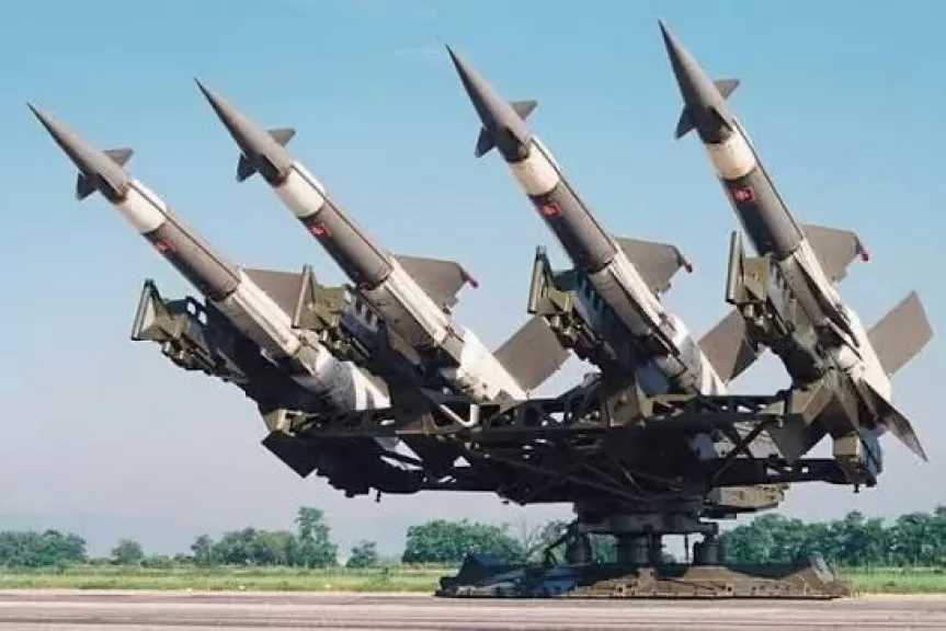 الدفاع الإماراتية: تصدينا لـ 372 صاروخاً باليستياَ منذ بداية الحرب