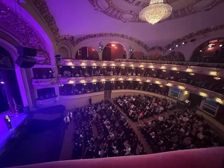 ليلة ساحرة بدار أوبرا الإسكندرية.. “أغاني الوحدة” تجمع الروس والمصريين في أجواء زاخرة بالأبداع