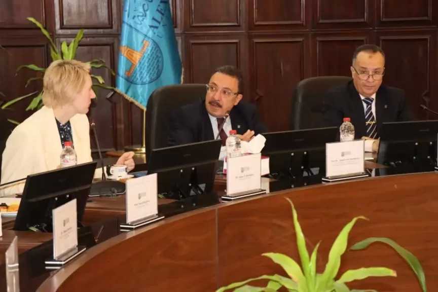 رئيس جامعة الإسكندرية يستقبل وفد جامعة سانت بطرسبرج الروسية برئاسة آنا تيسيتسكايا نائب المستشار ومدير الجامعة