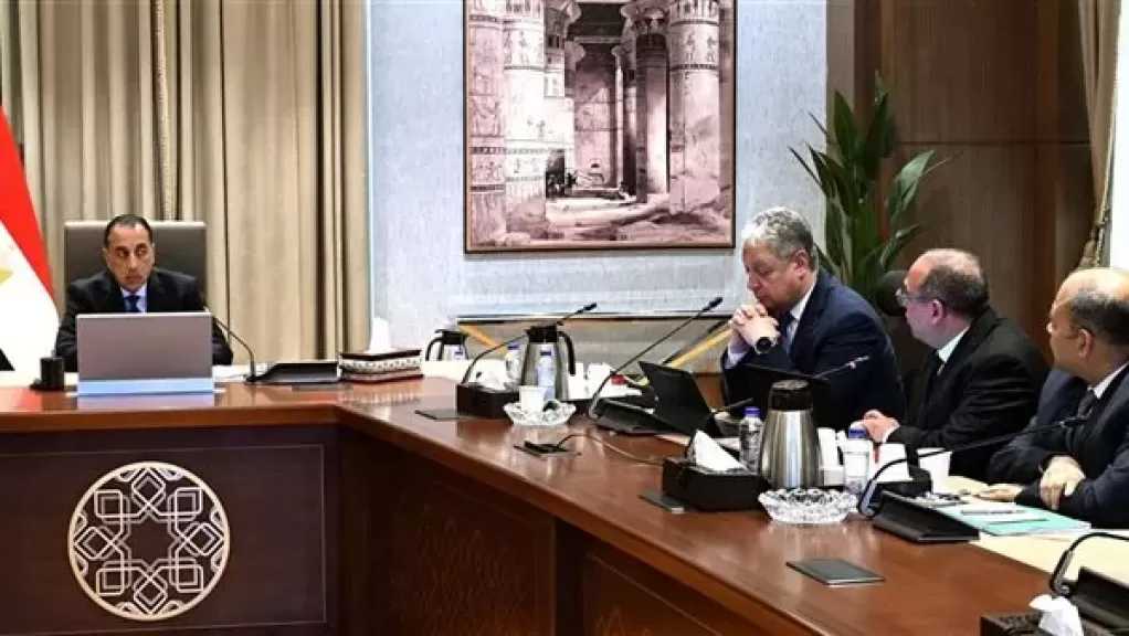 رئيس الوزراء يتابع مراحل تنفيذ مبادرة “حياة كريمة”