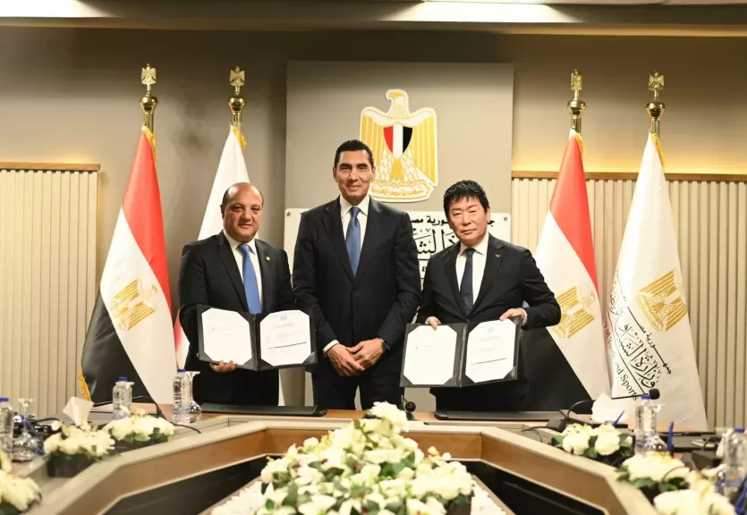 جوهر نبيل بصحبة ايهاب امين 