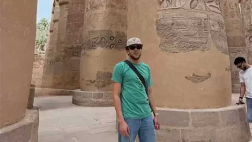 بأحدث ظهور له.. ويجز برفقة النوبيين في وادي الملوك بالأقصر |صور