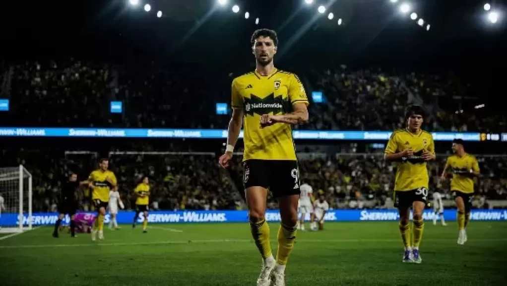 ثنائية وسام أبو علي تقود كولومبوس كرو لفوز ثمين في الدوري الأمريكي