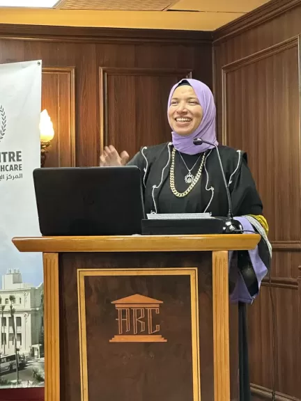 دكتورة ميرفت السيد 