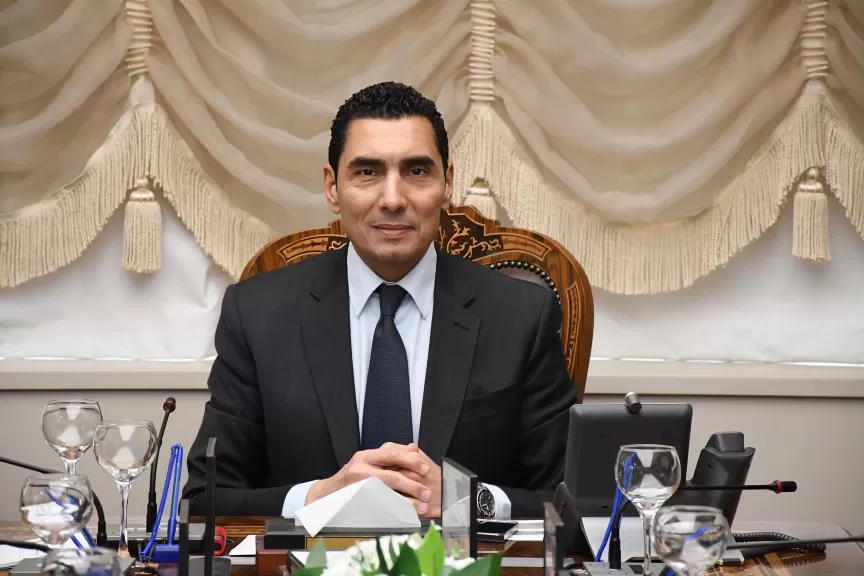 جوهر نبيل وزير الشباب والرياضة 