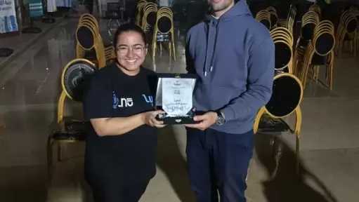 ابتكار ساعة ذكية لقياس السكر بالذكاء الاصطناعي يحصد جائزة التميز لطلاب جامعة سوهاج