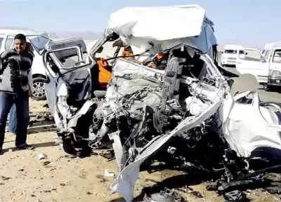 مصرع شاب وإصابة نجل عمه في حادث تصادم ميكروباص ودراجة نارية بالفيوم