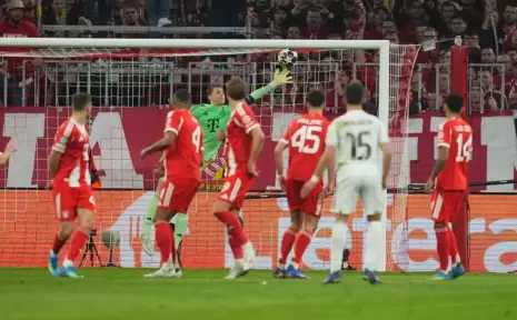 بايرن ميونخ يحقق فوزًا مثيرًا على الريال ويتأهل لنصف نهائي الأبطال