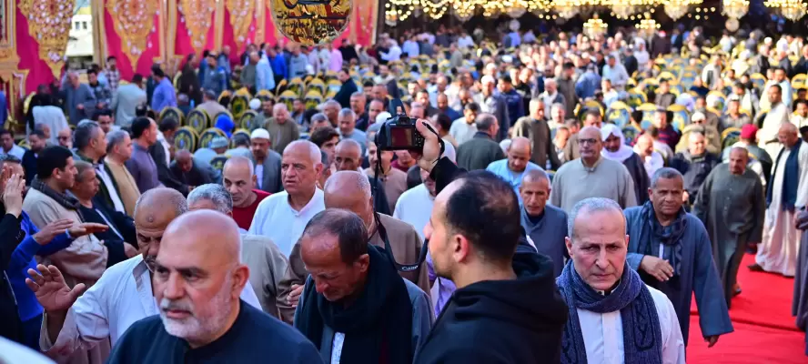 بسبب كثافة المعزيين وبحضور كبار دولة التلاوة.. عزاء لمدة 5 أيام في الغربية