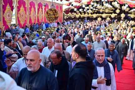 بسبب كثافة المعزيين وبحضور كبار دولة التلاوة.. عزاء لمدة 5 أيام في الغربية