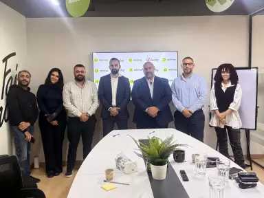 ”إندرايف” تعلن عن شراكة استراتيجية مع ”لاكي” لتوفير مزايا مالية حصرية للسائقين المتميزين