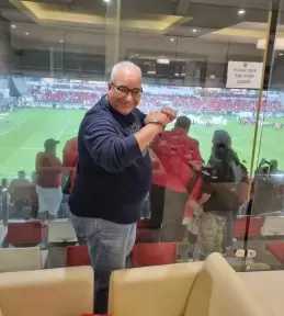 بيومي فؤاد: الأهلي ياما فرحنا.. والزمالك يُشرف الكرة المصرية