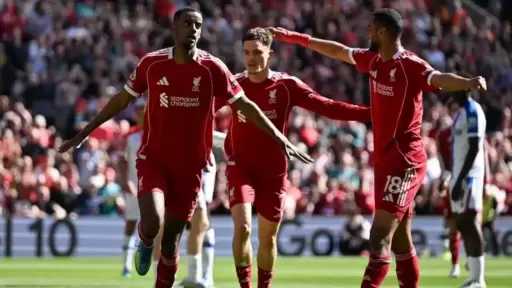 ليفربول يحقق فوزًا ثمينًا على كريستال بالاس ويرتقي للمركز الرابع