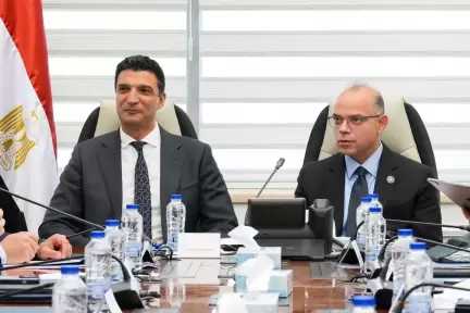 وزيرا الاستثمار والتجارة الخارجية والصناعة يبحثان مع ”Air Liquide” فرص التوسع في مصر