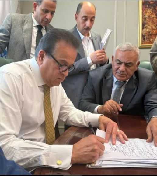 ” بيانات برلمانية ترد على الاتهامات ” خالد عبدالغفار : نموذج للتعاون.. والازدحام ”صك ثقة” لا ساحة خلاف.