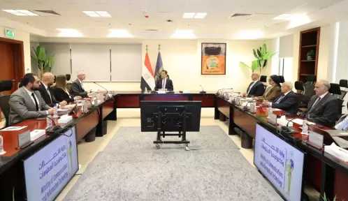 وزير الاتصالات يبحث مع مسؤولي إريكسون تعزيز التعاون الرقمي وخطط التوسع في مصر