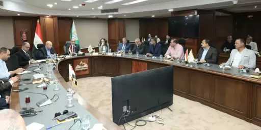 الأنصاري يحذر من أي تقصير ويؤكد: التعامل الفوري مع شكاوى المواطنين