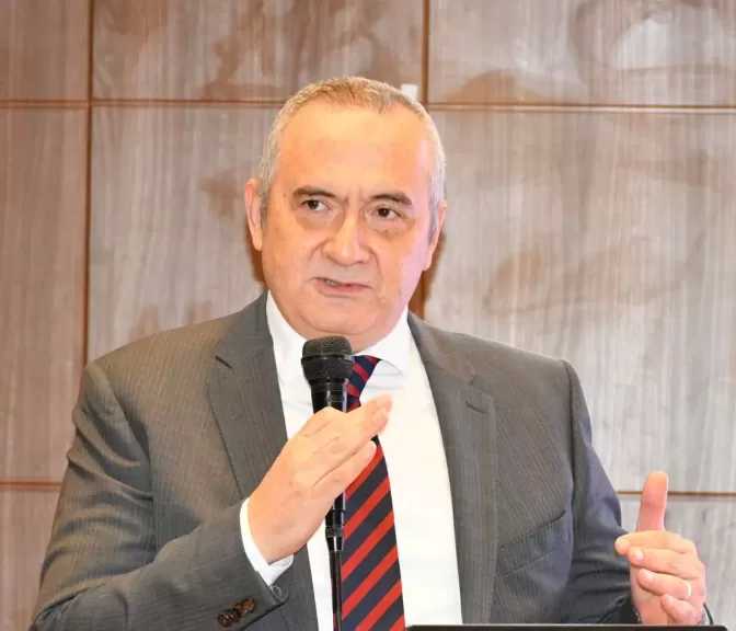 في سبق طبي هو الأول من نوعه.. ”معهد القلب” ينجح في إنقاذ مريضة بجلطة رئوية حادة باستخدام تقنية ”الشفط الميكانيكي”