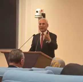 رئيس جامعة المنيا أمام البرلمان: دعم المستشفيات الجامعية ضرورة لتعزيز الخدمات الطبية بالصعيد