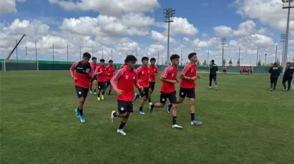 مصر والمغرب في مواجهة حاسمة لحسم الصدارة والتأهل بمونديال الناشئين