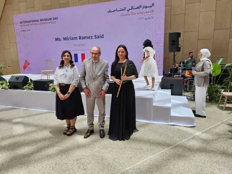 عازفة الناي سينام هونداي أوغلو تلتقي بمحبي الفن على أرض مصر