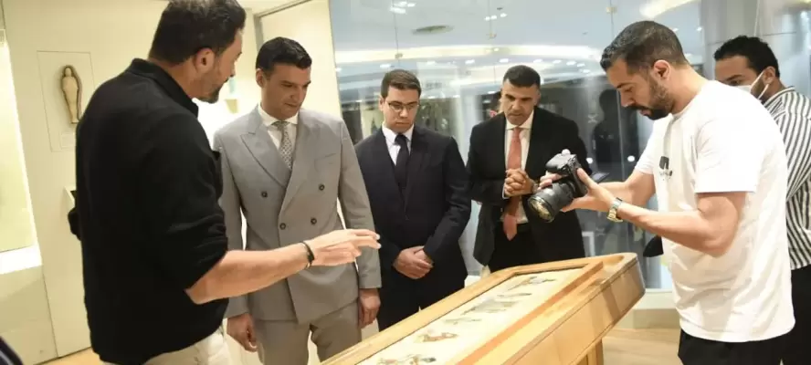 وزير الصناعة يقوم بزيارة مستشفى الناس للوقوف على أحدث التجهيزات التكنولوجية لخدمة المواطنين