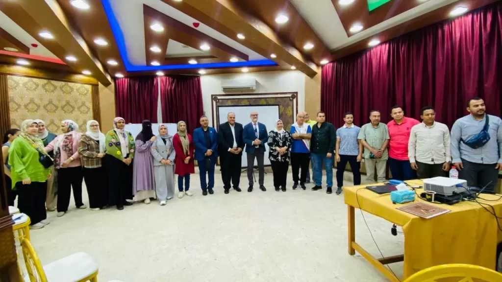 خلال محاضرة توعوية.. خالد عبد الحميد و يؤكد أهمية استثمار الوقت