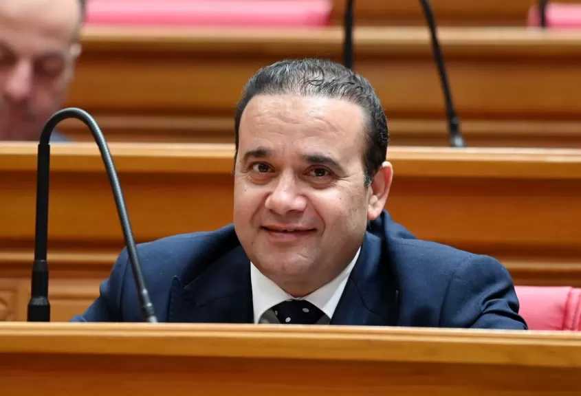 النائب ياسر عرفة يتقدم بطلب إحاطة بشأن وقف صرف الأسمدة المدعمة لمحاصيل البساتين وبنجر السكر