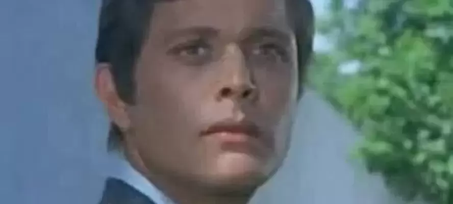 فى الذكرى الثمانين لميلاد محمود عبد العزيز.. يظل الساحر هو أيقونة السينما المصرية