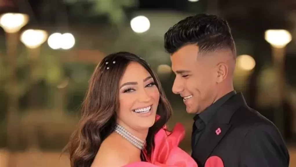 عصام صاصا وزوجته